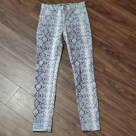 Hudson Jeans Denim - Hudson Jeans Snake Print Skinny Jeans - Gray and White